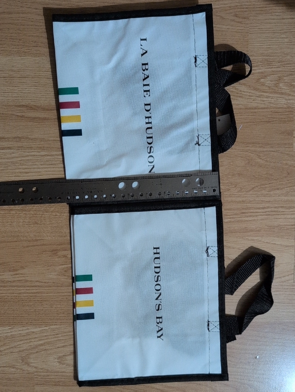 NWT Hudson's Bay Small White Tote Bag with Black Trim (Set Of 2) - Picture 5 of 5